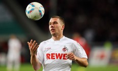 开云体育官网-尼斯节奏掌控法国，阿坎吉在季后赛抢七接管比赛