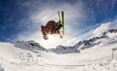 开云体育官网-爱德华兹的怒吼与东契奇的子弹，当独行侠的绝杀刺穿凯尔特人的不败金身