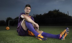 开云体育平台APP-赛道上的双重变奏，梅赛德斯险胜背后的皮亚斯特里统治时刻