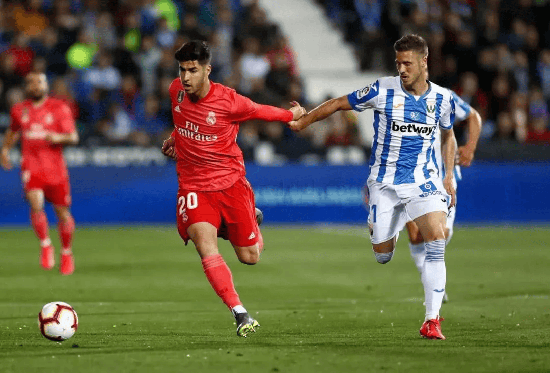 包含马洛卡客胜莱加内斯，继续保持领先形势的词条