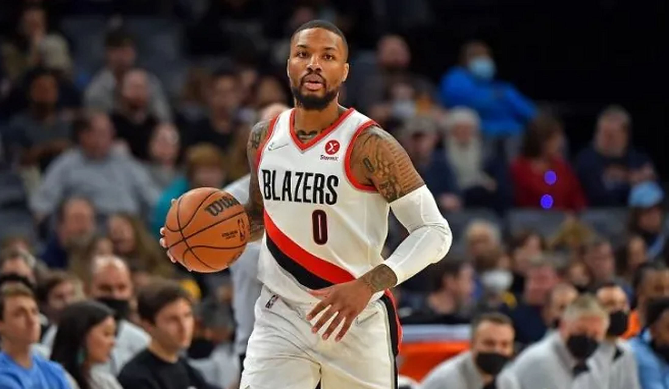 开拓者大胜骑士,利拉德砍下37分,单场12三分的简单介绍 开拓者大胜骑士,利拉德砍下37分,单场12三分的简单介绍