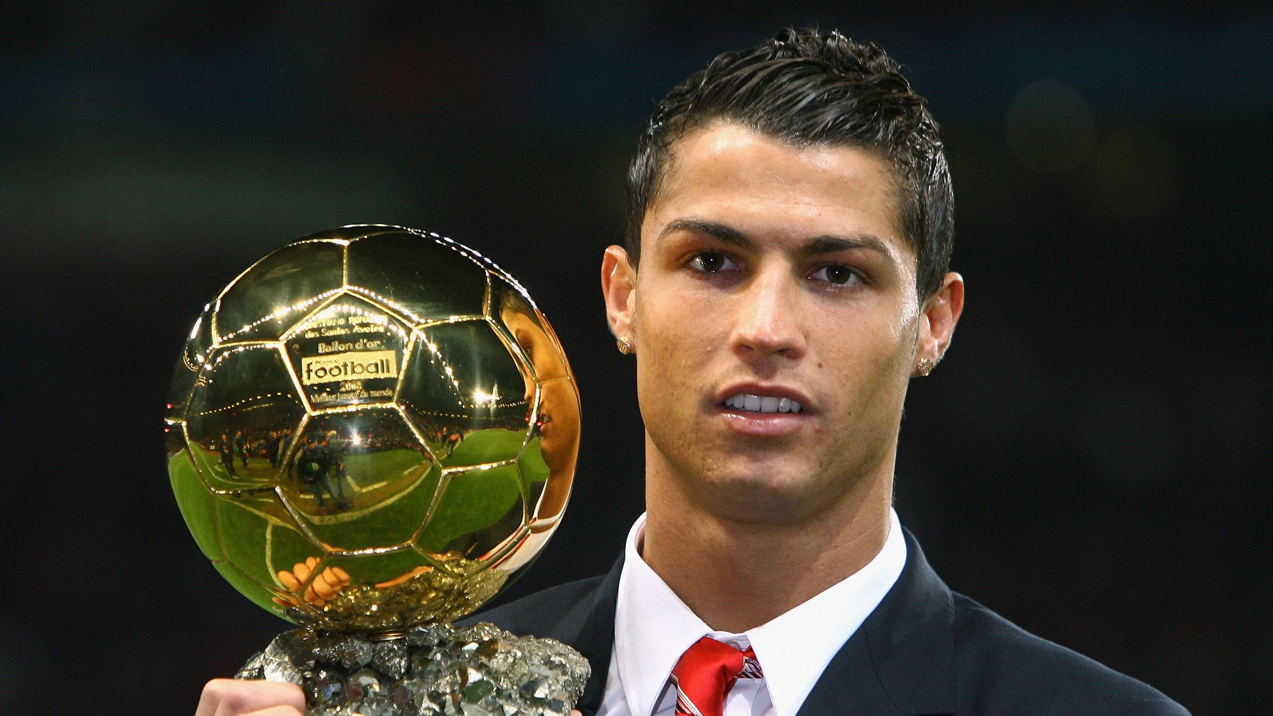 跨界奇迹,哥斯达黎加足球的全面压制哲学,如何点燃莫德里奇的F1赛道争冠启示?