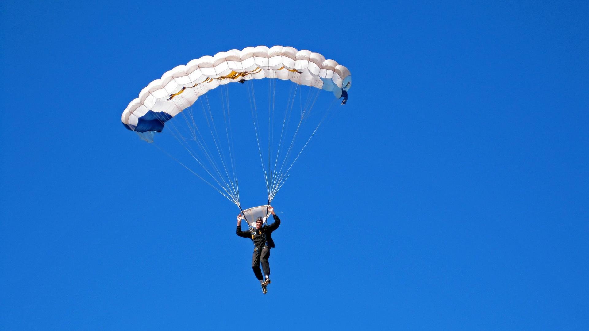 北欧风暴席卷北美之夜，哈兰德三射一传封神，美加墨世界杯揭幕战诞生新王