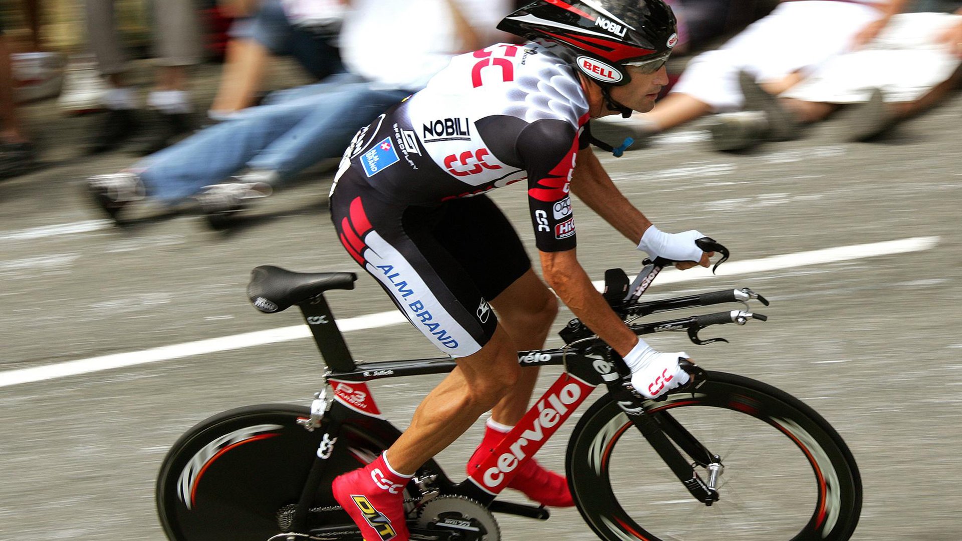 东决关键战之夜，黄喜灿点燃赛场