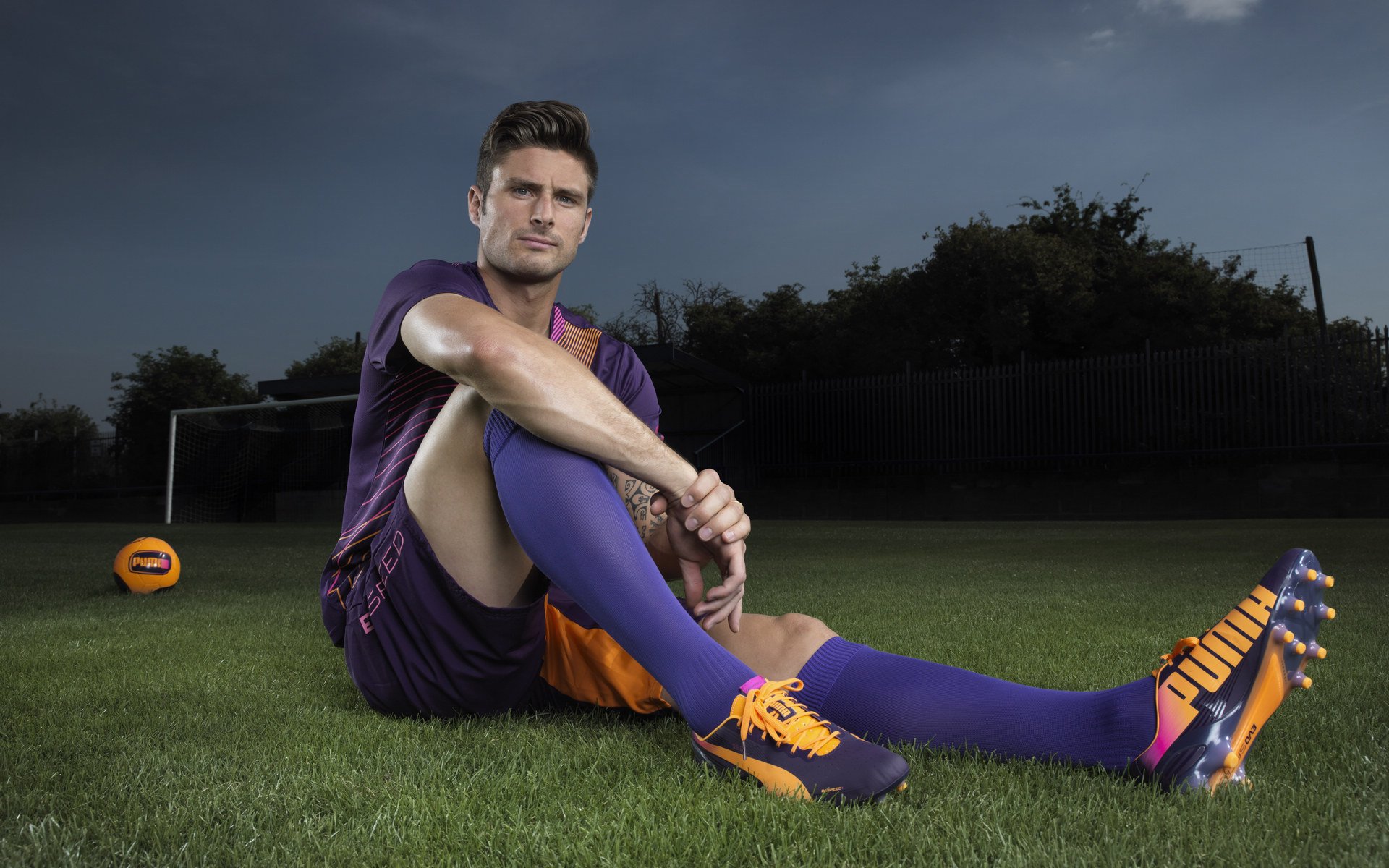 厄德高,在曼城与皇马的星光下,他如何成为全场唯一的焦点